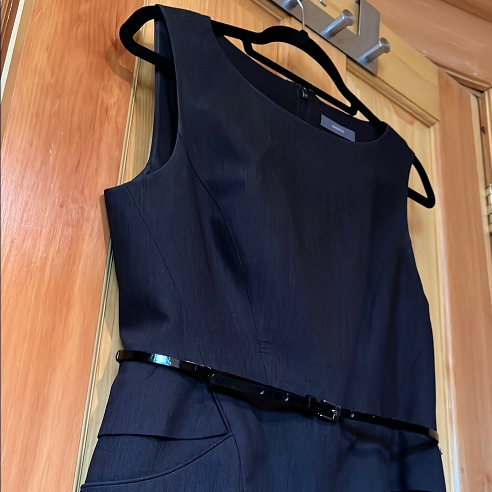 MARCS Australia Elegant Black Sleeveless Dress
